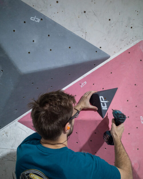 Kate.K2.4.XS climbing volume a compact triangle profile, mounted on ICP volume and aligned with ICP Walls via the ICP Raps™ system