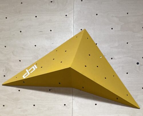 Luke 1.3 climbing volume with a compact angular form, mounted seamlessly on ICP Walls and paired with ICP Volumes through the ICP Raps™ system.
