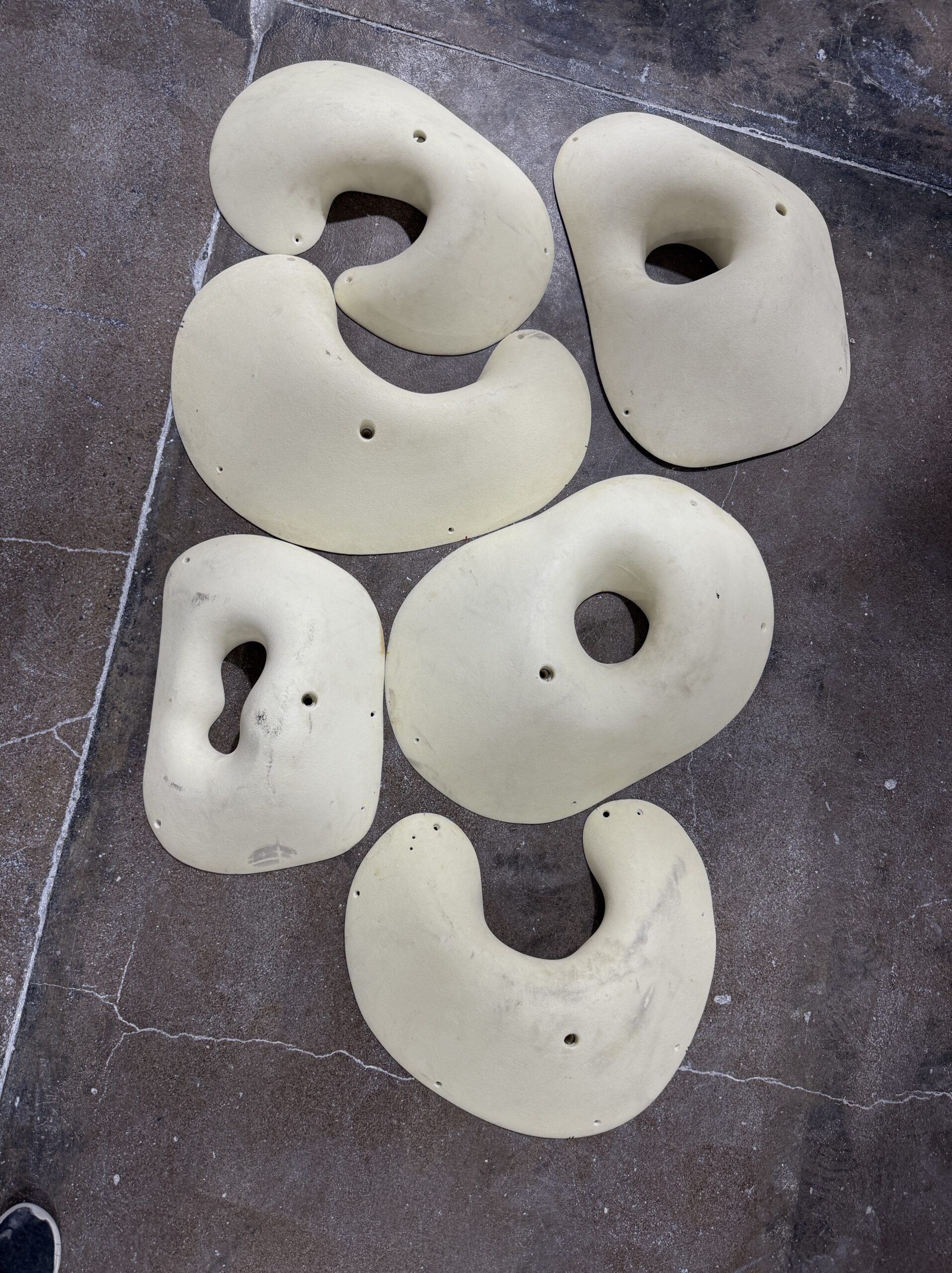 kilter Kaiju white qty 6